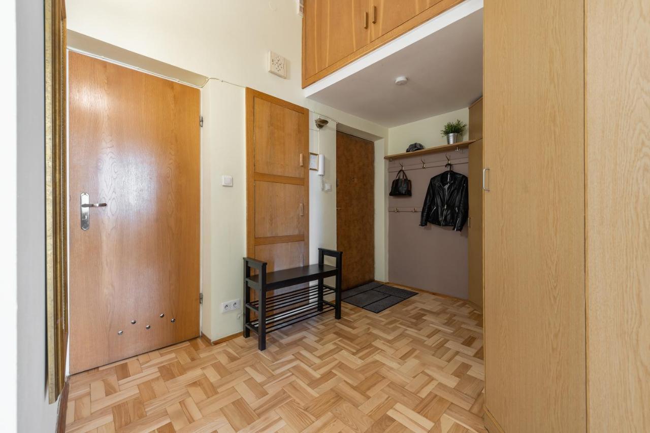 Two Bedroom Apartment For 6 People Warszawa Zewnętrze zdjęcie