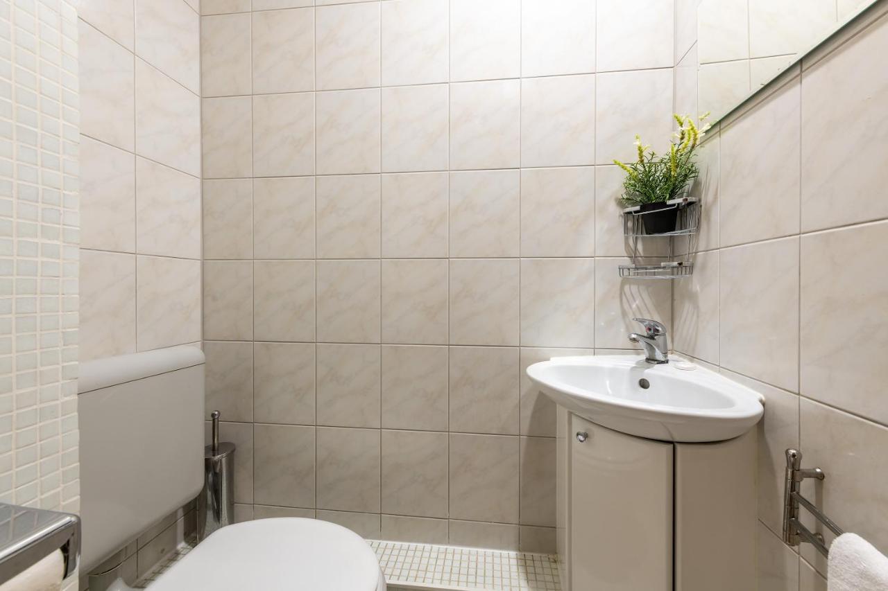 Two Bedroom Apartment For 6 People Warszawa Zewnętrze zdjęcie